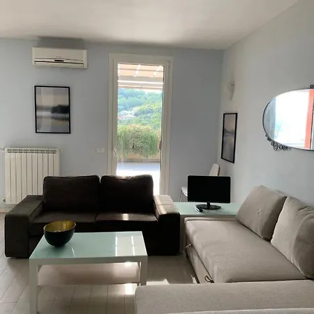 Apartment Una Terrazza Sul Golfo - 2 Bedrooms La Spezia