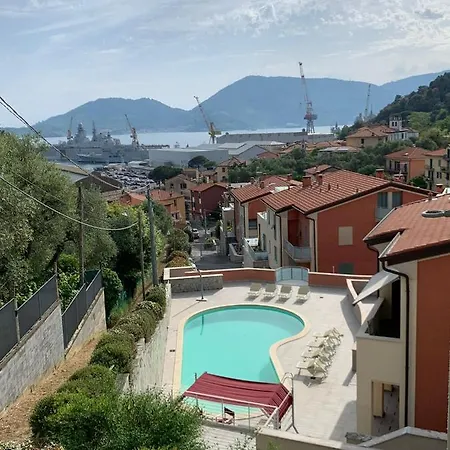 Una Terrazza Sul Golfo - 2 Bedrooms Apartment *